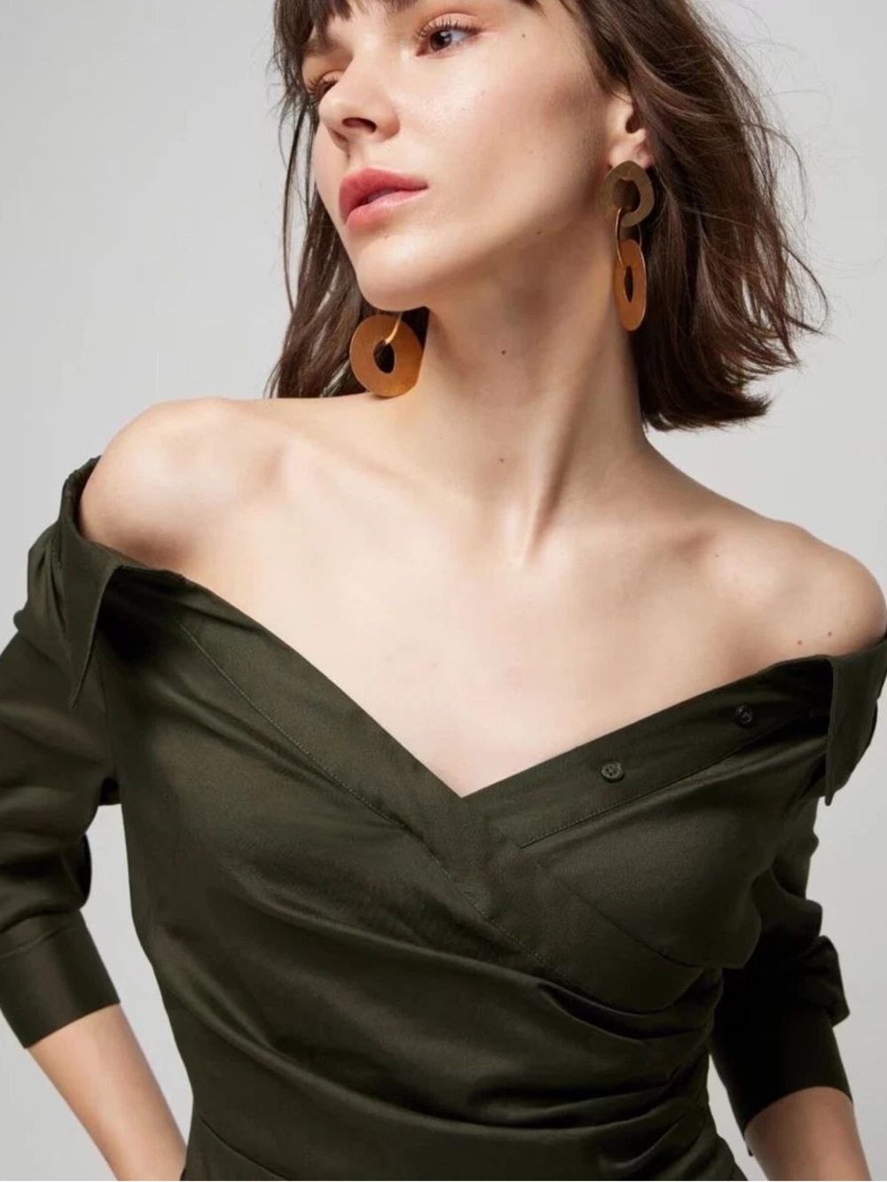 White House Black Market Olive Off-the-Shoulder Midi DressWrap Bust Size 4 - Picture 2 of 9